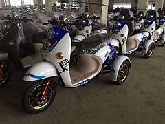 專業(yè)的三輪電動(dòng)車--臺(tái)州劃算的三輪車小龜王推薦圖片|專業(yè)的三輪電動(dòng)車--臺(tái)州劃算的三輪車小龜王推薦產(chǎn)品圖片由臺(tái)州市路橋夕陽(yáng)紅電動(dòng)車廠公司生產(chǎn)提供-